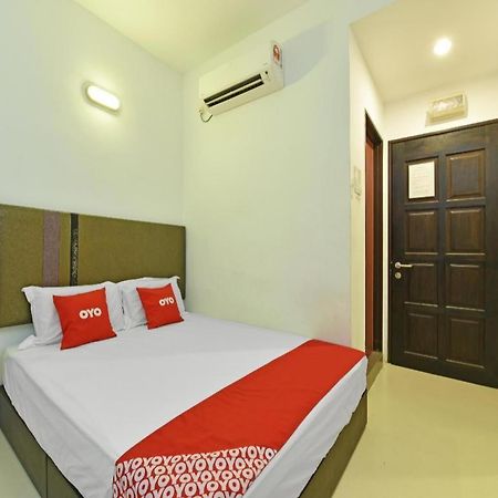 Capital O 90556 Hotel Cherita Rooms Kuantan Ngoại thất bức ảnh